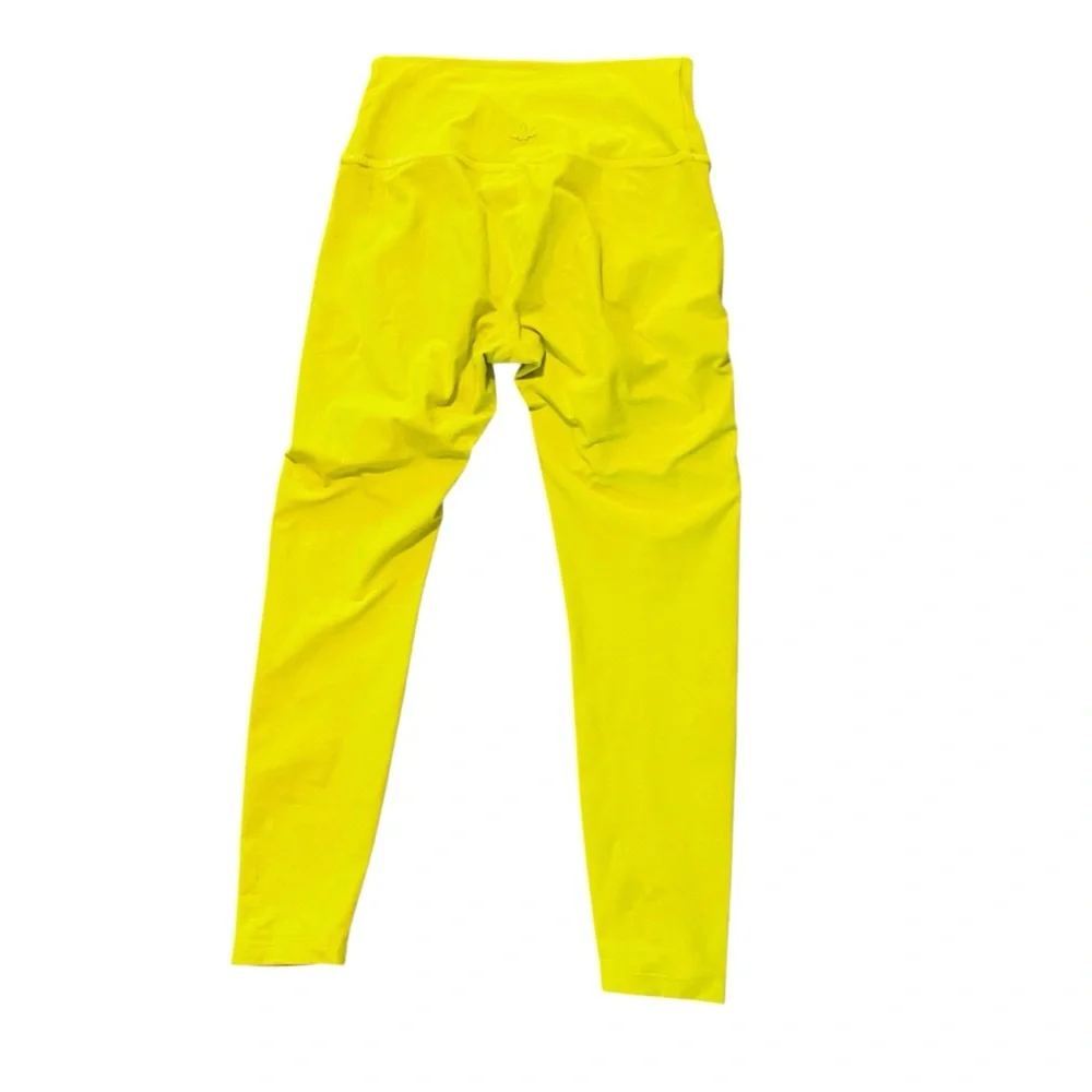 Beyond Yoga sleek high